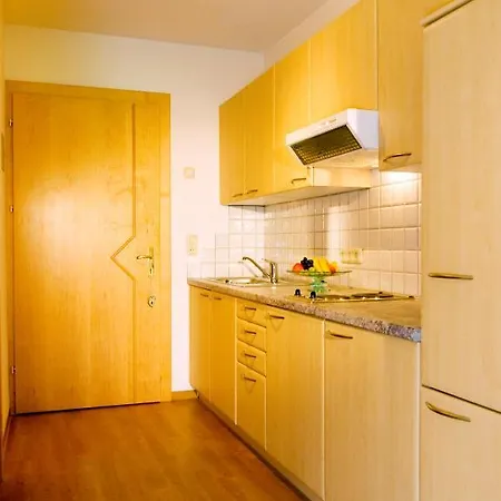Alpin-hotel Schrofenblick Hotell