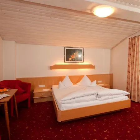 Отель Alpin-hotel Schrofenblick Майрхофен